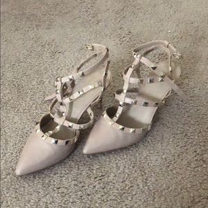 Mix No. 6, Liraven Pumps (Used).